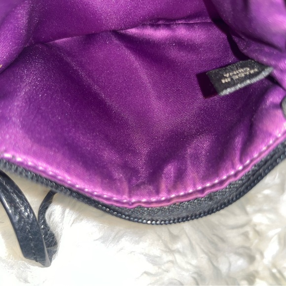 Coach small wristlet - Picture 3 of 3